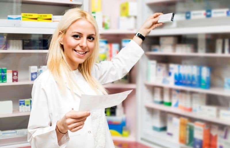 Funciones de un Auxiliar de Farmacia y Parafarmacia: ¿qué tareas hace?