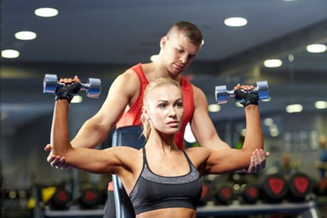 ¿Qué debo estudiar si quiero trabajar de monitor en un gimnasio?