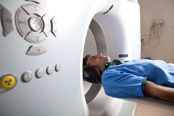 Técnico en Cuidados Auxiliares de Enfermería: Equipo de trabajo necesario en Radioterapia y dosimetría